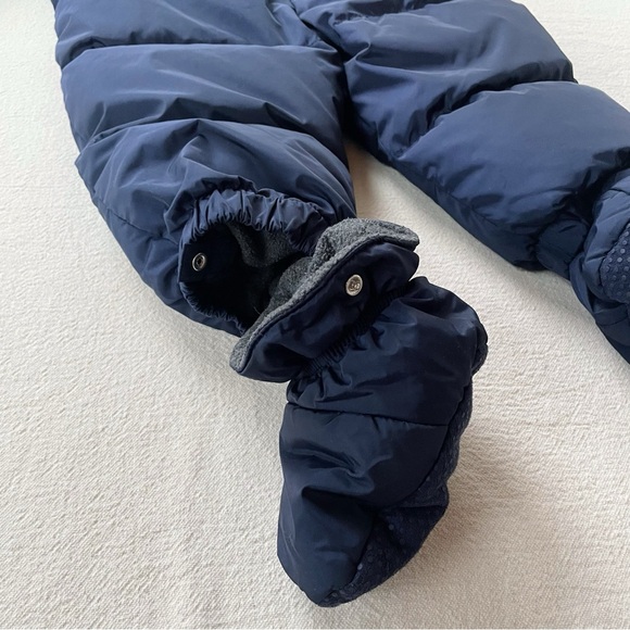 babyGap | Navy Blue Puffer Snowsuit With Mittens & Booties - Picture 14 of 15